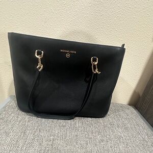 New Michael Kors Black Leather Tote Bag – Gold Hardware – Elegant & Spacious
